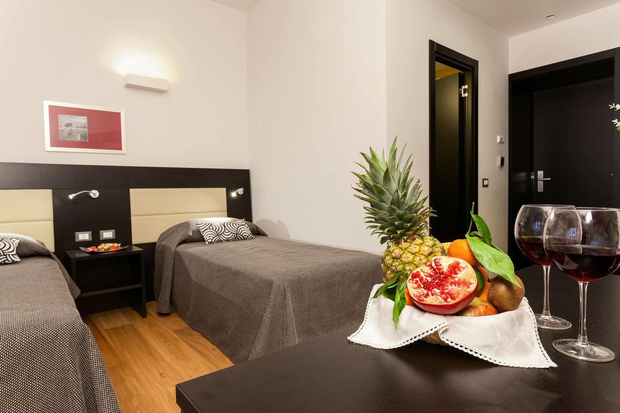 Domus Best Guest House Roma Exterior foto